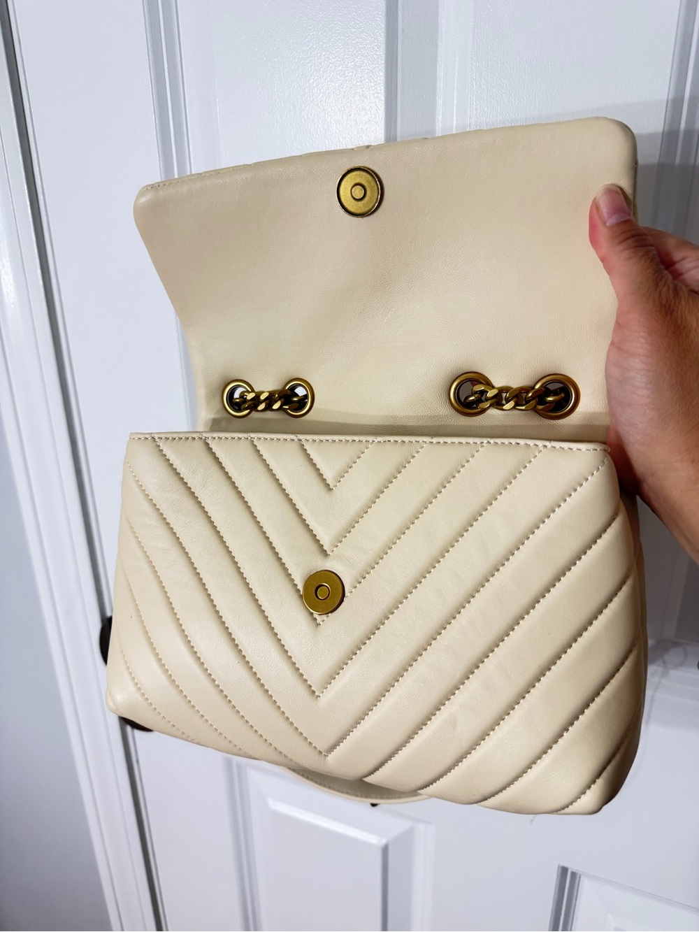 Quince Cream Quilted Chevron Chain-Shoulder Bag - Picture 5 of 8
